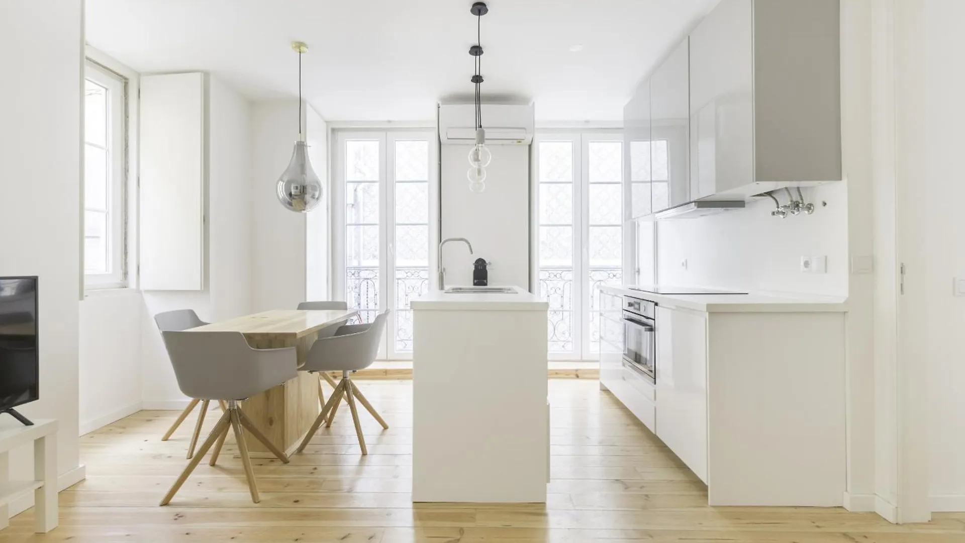 My Lx Flat Bairro Alto Design Apartments Лиссабон