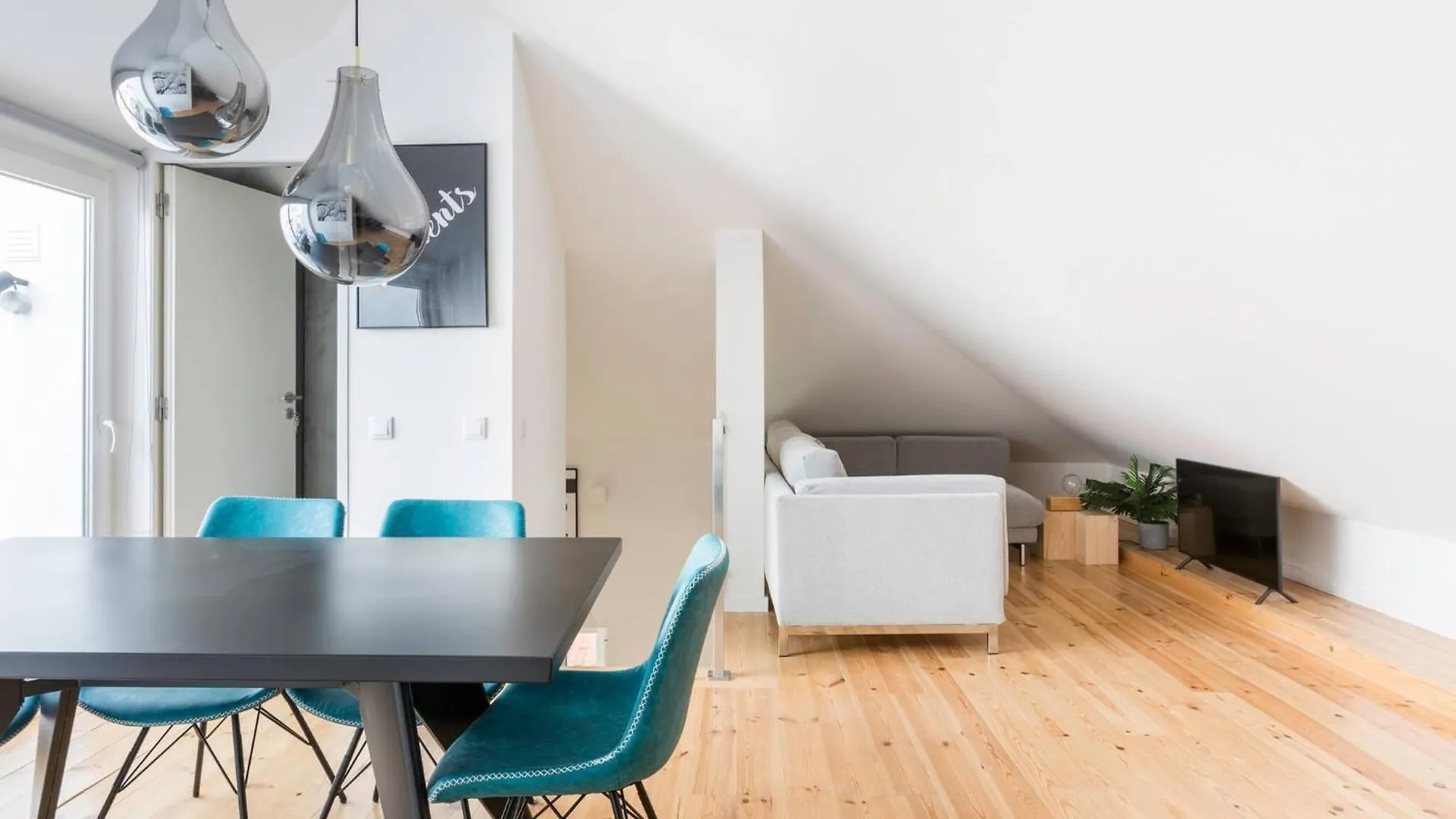 My Lx Flat Bairro Alto Design Apartments Лиссабон Португалия